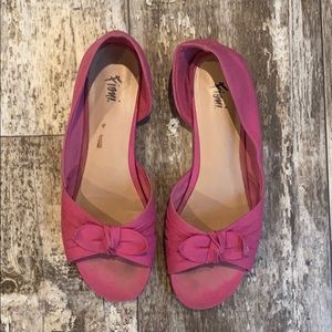 ladies hot pink sandals